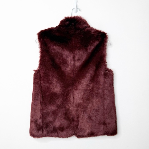 J. CREW | Faux Fur Burgundy Zip Front With Pockets Vest Top Sz. XS - Picture 5 of 5